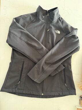 The North Face Women's Black Soft Shell Utility Jacket